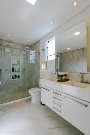 Imagem Casa com 4 Quartos à Venda, 276 m² em Santos Dumont - Vila Velha Imagem Casa com 4 Quartos à Venda, 276 m² em Santos Dumont - Vila Velha