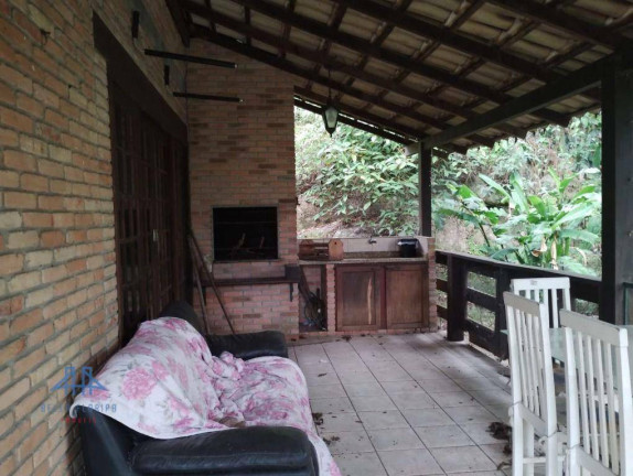 Imagem Casa com 4 Quartos à Venda, 230 m² em Córrego Grande - Florianópolis Imagem Casa com 4 Quartos à Venda, 230 m² em Córrego Grande - Florianópolis