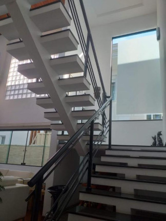 Imagem Sobrado com 3 Quartos à Venda, 515 m² em Jardim Residencial Suzano - Suzano Imagem Sobrado com 3 Quartos à Venda, 515 m² em Jardim Residencial Suzano - Suzano