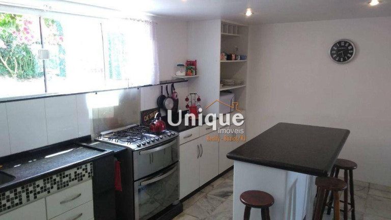 Imagem Casa com 9 Quartos à Venda, 400 m² em Pontal Do Atalaia - Arraial Do Cabo Imagem Casa com 9 Quartos à Venda, 400 m² em Pontal Do Atalaia - Arraial Do Cabo