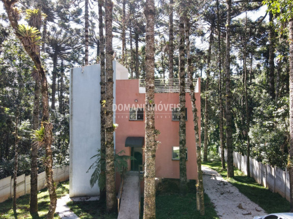 Imagem Casa com 3 Quartos à Venda, 190 m² em Região Do Parque Pedra Do Baú - Campos Do Jordão Imagem Casa com 3 Quartos à Venda, 190 m² em Região Do Parque Pedra Do Baú - Campos Do Jordão