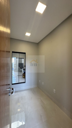 Imagem Casa com 3 Quartos à Venda, 179 m² em Parque Das Paineiras (1,2,3 E 4 Etapa) - Goiânia Imagem Casa com 3 Quartos à Venda, 179 m² em Parque Das Paineiras (1,2,3 E 4 Etapa) - Goiânia