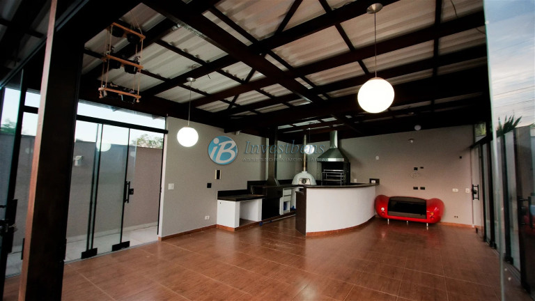 Imagem Casa com 3 Quartos à Venda, 363 m² em Butiatuvinha - Curitiba Imagem Casa com 3 Quartos à Venda, 363 m² em Butiatuvinha - Curitiba
