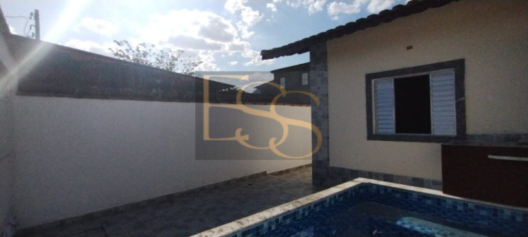 Imagem Casa com 2 Quartos à Venda, 60 m² em Jardim Leonor - Mongaguá Imagem Casa com 2 Quartos à Venda, 60 m² em Jardim Leonor - Mongaguá