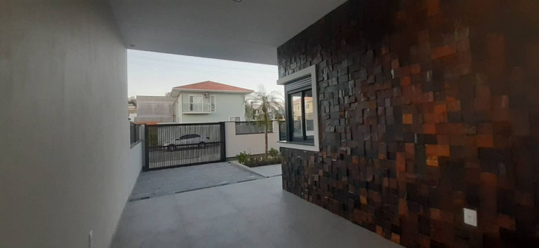 Imagem Casa com 3 Quartos à Venda, 112 m² em Potecas - São José