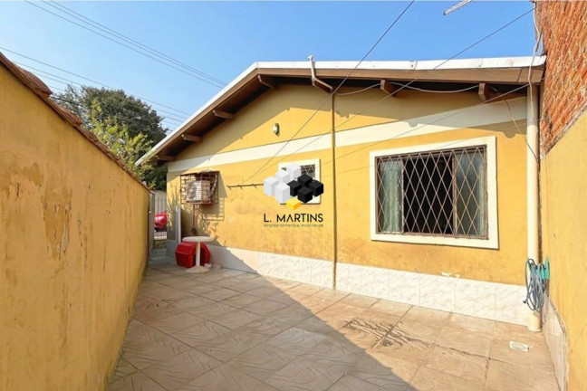 Imagem Casa com 2 Quartos à Venda, 101 m² em Vila Nova - Porto Alegre Imagem Casa com 2 Quartos à Venda, 101 m² em Vila Nova - Porto Alegre