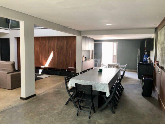 Imagem Casa com 2 Quartos à Venda, 1.000 m² em Canedos - Atibaia