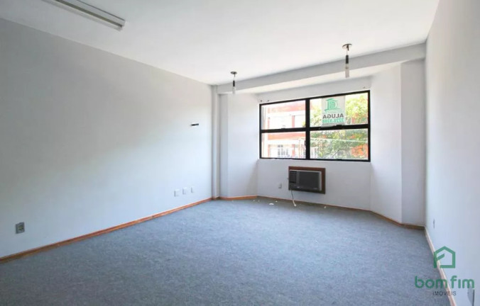 Imagem Sala Comercial à Venda, 27 m² em Centro Histórico - Porto Alegre Imagem Sala Comercial à Venda, 27 m² em Centro Histórico - Porto Alegre