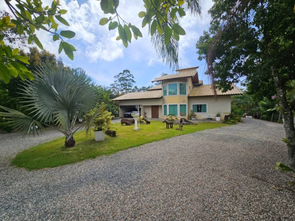 Imagem Casa com 3 Quartos à Venda, 210 m² em Balneário Barra Do Sul Imagem Casa com 3 Quartos à Venda, 210 m² em Balneário Barra Do Sul