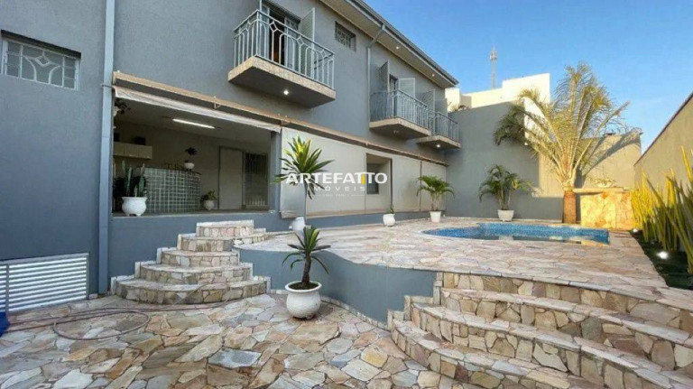 Imagem Casa com 3 Quartos à Venda, 356 m² Imagem Casa com 3 Quartos à Venda, 356 m²