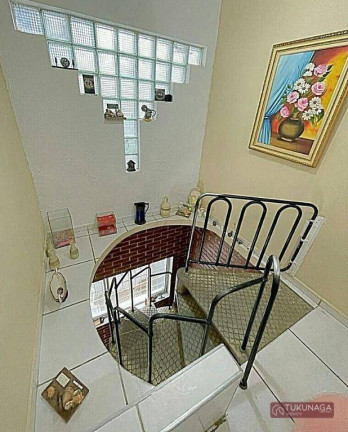 Imagem Sobrado com 4 Quartos à Venda, 300 m² em Canto Do Forte - Praia Grande Imagem Sobrado com 4 Quartos à Venda, 300 m² em Canto Do Forte - Praia Grande