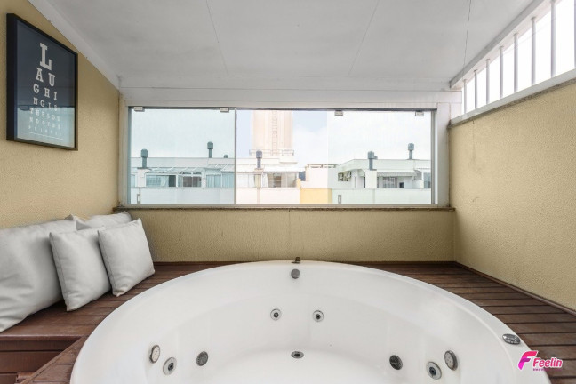 Imagem Cobertura com 2 Quartos à Venda, 76 m² em Jurerê Internacional - Florianópolis Imagem Cobertura com 2 Quartos à Venda, 76 m² em Jurerê Internacional - Florianópolis