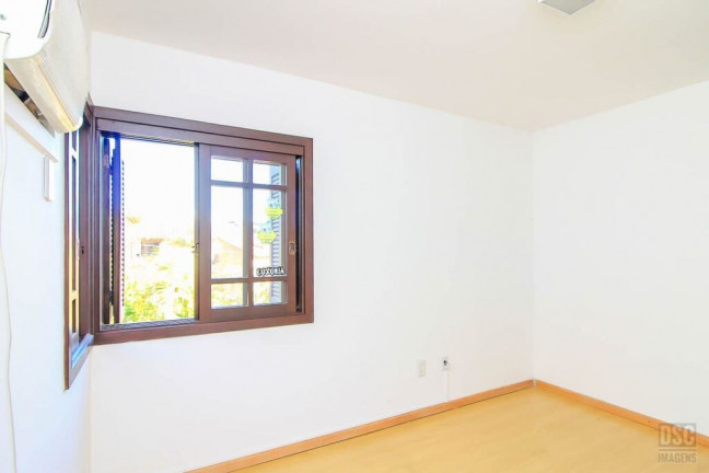 Imagem Casa de Condomínio com 3 Quartos à Venda, 266 m² em Ipanema - Porto Alegre Imagem Casa de Condomínio com 3 Quartos à Venda, 266 m² em Ipanema - Porto Alegre