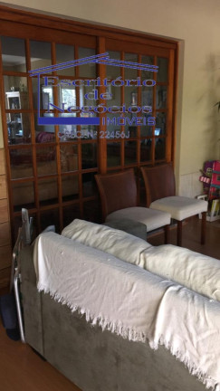 Imagem Casa com 3 Quartos à Venda, 195 m² em Teresópolis - Porto Alegre Imagem Casa com 3 Quartos à Venda, 195 m² em Teresópolis - Porto Alegre