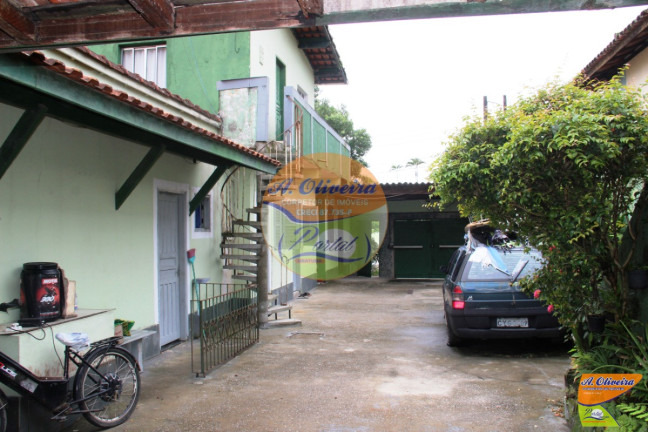 Imagem Casa com 8 Quartos à Venda, 135 m² em Perequê Açu - Ubatuba Imagem Casa com 8 Quartos à Venda, 135 m² em Perequê Açu - Ubatuba