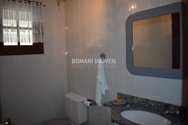 Imagem Casa com 4 Quartos à Venda, 205 m² em Região Do Alto Do Capivari - Campos Do Jordão Imagem Casa com 4 Quartos à Venda, 205 m² em Região Do Alto Do Capivari - Campos Do Jordão