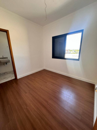 Imagem Sobrado com 3 Quartos à Venda, 180 m² em Jardim Do Lago - Atibaia Imagem Sobrado com 3 Quartos à Venda, 180 m² em Jardim Do Lago - Atibaia
