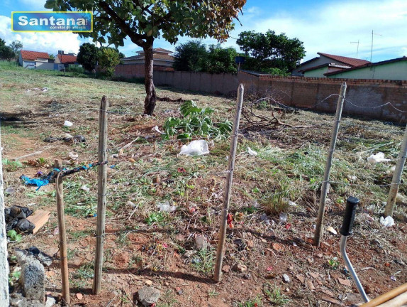 Terreno à Venda, 1.074 m² em Caldas Do Oeste - Caldas Novas