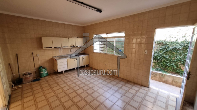 Imagem Casa com 3 Quartos à Venda, 242 m² em Vila Brunhari - Bauru Imagem Casa com 3 Quartos à Venda, 242 m² em Vila Brunhari - Bauru