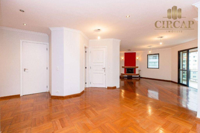 Apartamento com 3 Quartos à Venda, 205 m² em Vila Olímpia - São Paulo