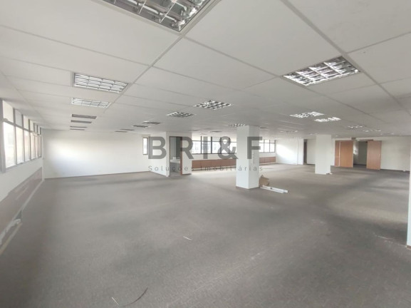 Imóvel Comercial à Venda ou Locação, 266 m² em Vila Olímpia - São Paulo