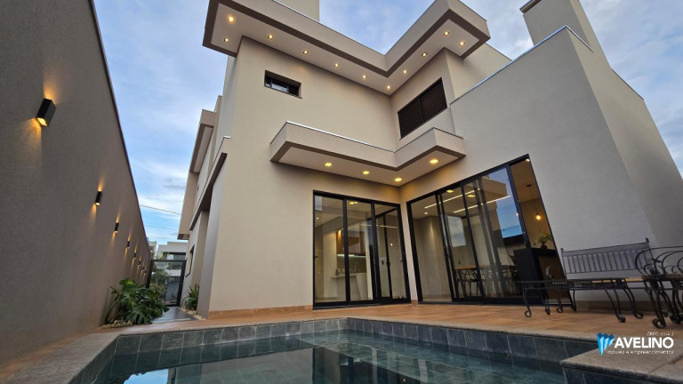 Imagem Sobrado com 3 Quartos à Venda, 225 m² em Porto Seguro - Dourados