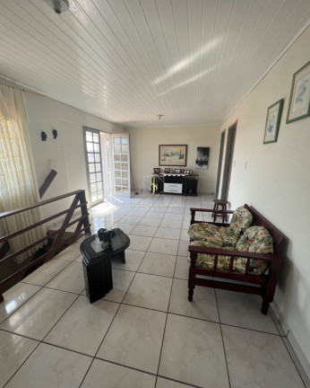 Imagem Casa com 6 Quartos à Venda, 300 m² em Coroados - Guaratuba Imagem Casa com 6 Quartos à Venda, 300 m² em Coroados - Guaratuba