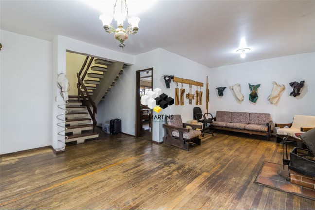 Imagem Casa com 4 Quartos à Venda, 313 m² em Cavalhada - Porto Alegre Imagem Casa com 4 Quartos à Venda, 313 m² em Cavalhada - Porto Alegre