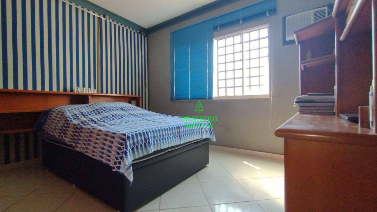 Imagem Casa com 3 Quartos à Venda, 339 m² em Sete Pontes - São Gonçalo Imagem Casa com 3 Quartos à Venda, 339 m² em Sete Pontes - São Gonçalo