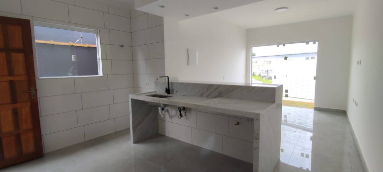 Imagem Casa com 2 Quartos à Venda, 180 m² em Estância Dos Eucaliptos - Peruíbe Imagem Casa com 2 Quartos à Venda, 180 m² em Estância Dos Eucaliptos - Peruíbe