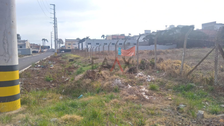 Imagem Terreno para Alugar, 1.600 m² em Conradinho - Guarapuava Imagem Terreno para Alugar, 1.600 m² em Conradinho - Guarapuava
