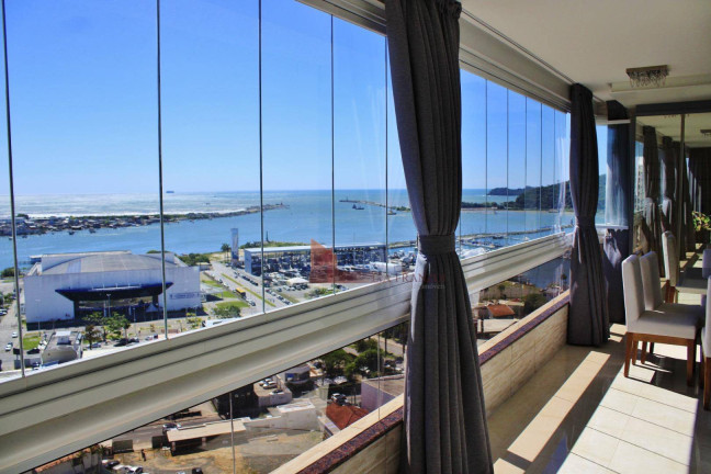 Imagem Apartamento com 4 Quartos à Venda, 296 m² em Centro - Itajaí Imagem Apartamento com 4 Quartos à Venda, 296 m² em Centro - Itajaí
