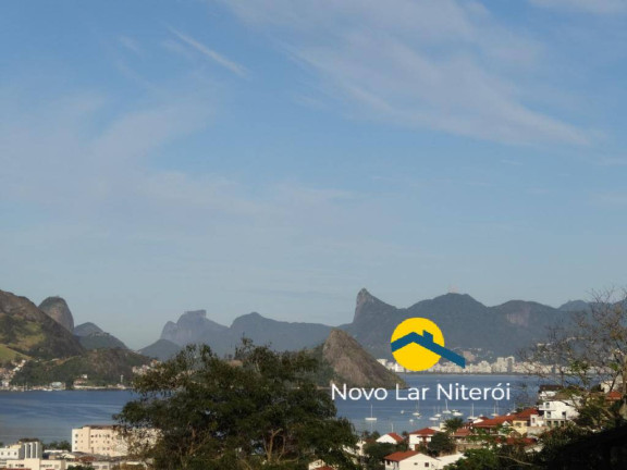 Imagem Casa com 3 Quartos à Venda, 300 m² em São Francisco - Niterói Imagem Casa com 3 Quartos à Venda, 300 m² em São Francisco - Niterói