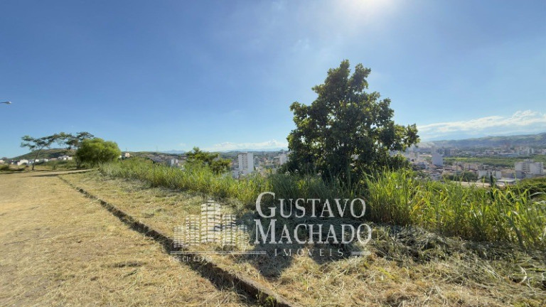Terreno à Venda, 276 m² em Jardim Amália - Volta Redonda