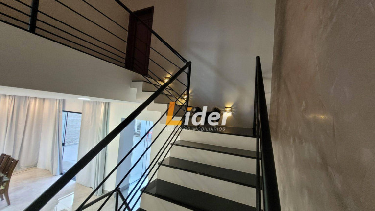 Imagem Casa com 4 Quartos à Venda, 300 m² em Nova Gramado - Juiz De Fora