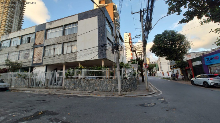 Imagem Imóvel com 3 Quartos à Venda, 110 m² em Barra - Salvador Imagem Imóvel com 3 Quartos à Venda, 110 m² em Barra - Salvador