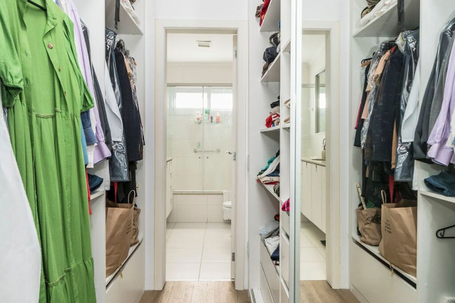 Imagem Casa com 3 Quartos à Venda, 300 m² em Jardim Lindóia - Porto Alegre Imagem Casa com 3 Quartos à Venda, 300 m² em Jardim Lindóia - Porto Alegre