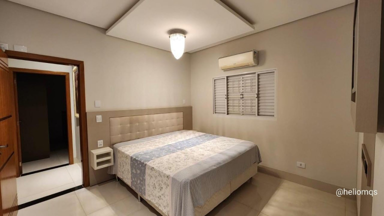 Imagem Sobrado com 3 Quartos à Venda, 260 m² em Amambaí - Campo Grande Imagem Sobrado com 3 Quartos à Venda, 260 m² em Amambaí - Campo Grande