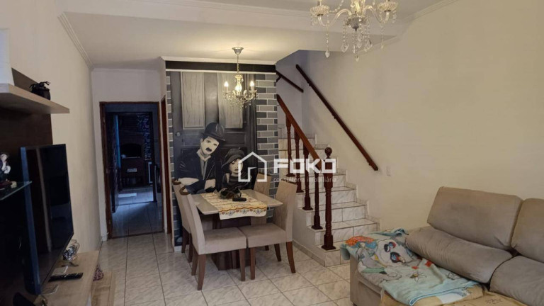 Sobrado com 2 Quartos para Alugar, 110 m² em Vila Capitão Rabelo - Guarulhos