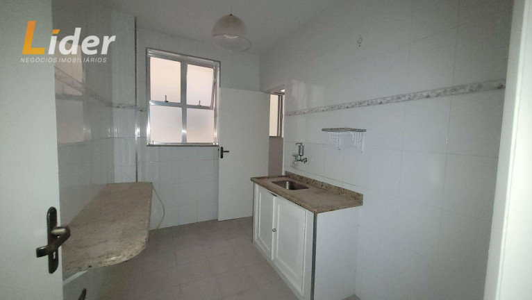 Imagem Apartamento com 2 Quartos à Venda, 70 m² em Centro - Juiz De Fora