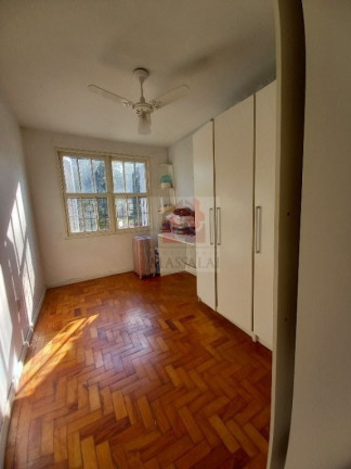 Imagem Apartamento com 3 Quartos à Venda, 77 m² em Petrópolis - Porto Alegre Imagem Apartamento com 3 Quartos à Venda, 77 m² em Petrópolis - Porto Alegre