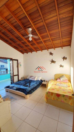 Imagem Casa com 3 Quartos à Venda, 240 m² em Massaguaçu - Caraguatatuba