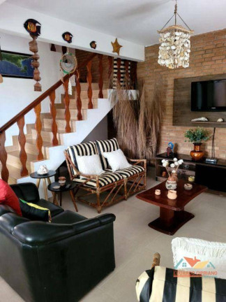Imagem Sobrado com 4 Quartos à Venda, 218 m² em Massaguaçu - Caraguatatuba