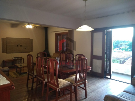 Imagem Casa com 4 Quartos à Venda, 308 m² em Chácara Das Pedras - Porto Alegre Imagem Casa com 4 Quartos à Venda, 308 m² em Chácara Das Pedras - Porto Alegre