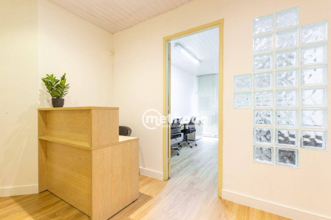 Sala Comercial à Venda ou Locação, 38 m² em Centro - Campinas