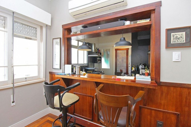 Imagem Apartamento com 3 Quartos à Venda, 140 m² em Centro Histórico - Porto Alegre Imagem Apartamento com 3 Quartos à Venda, 140 m² em Centro Histórico - Porto Alegre