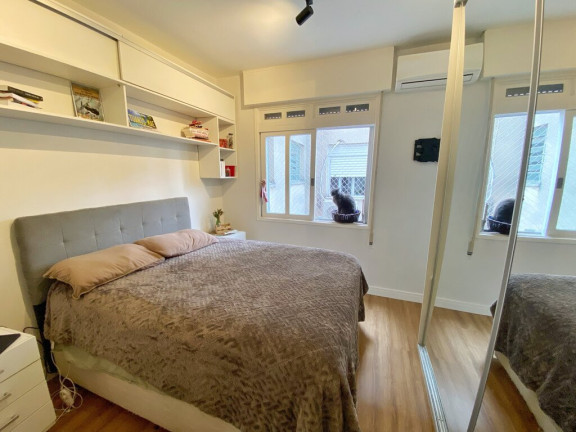 Imagem Imóvel com 1 Quarto à Venda, em Cidade Baixa - Porto Alegre Imagem Imóvel com 1 Quarto à Venda, em Cidade Baixa - Porto Alegre