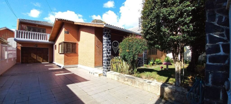 Imagem Casa com 5 Quartos à Venda,  em Rebouças - Curitiba