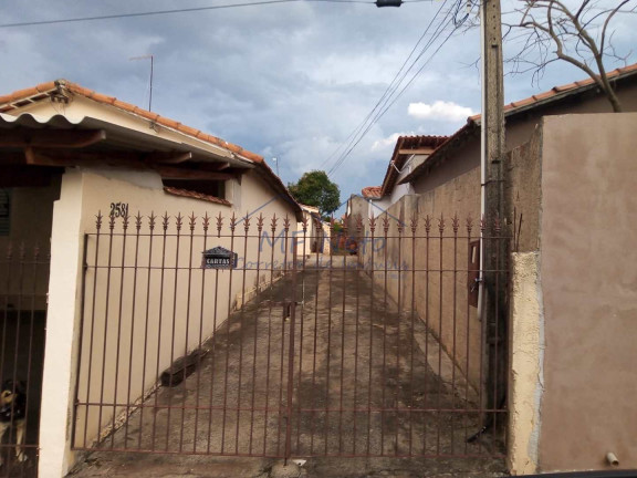 Imagem Casa com 2 Quartos à Venda, 480 m² em Vila São Pedro - Pirassununga Imagem Casa com 2 Quartos à Venda, 480 m² em Vila São Pedro - Pirassununga