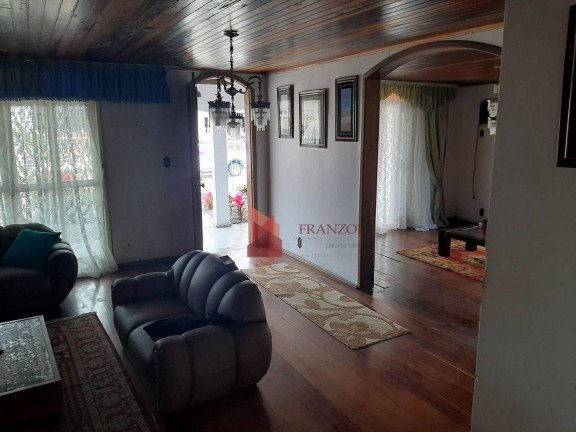 Imagem Sobrado com 5 Quartos à Venda, 330 m² em São João - Itajaí Imagem Sobrado com 5 Quartos à Venda, 330 m² em São João - Itajaí